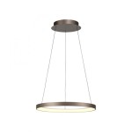 Koło lampa wisząca LED 37W 3000K w kolorze kawowym, z metalową podstawą, zawieszona na cienkich linkach. Okrągły kształt z jasnym źródłem światła na obrzeżu, montowana sufitowo. Tło jasne, podkreślające detal lampy.