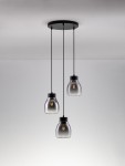 Lampa wisząca Moche z trzema kloszami E27 w kolorze czarnym. Klosze mają kształt przypominający szklane kulki, z przezroczystym wykończeniem. Produkt zawieszony na cienkich linkach, montowany do sufitu. Tło jasne, minimalistyczne.