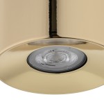 Złota lampa sufitowa Orion z oprawą na jedną żarówkę GU10. Widok z bliska na okrągłą podstawę i przezroczystą szybkę reflektora. Gładka, błyszcząca powierzchnia metalu.