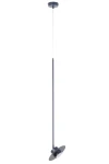 Lampa wisząca Charlie M w kolorze grafitowym, z jednym źródłem światła GX53. Prosty, smukły design z długim przewodem i okrągłym, płaskim kloszem. Ujęcie frontalne, produkt zawieszony na suficie.