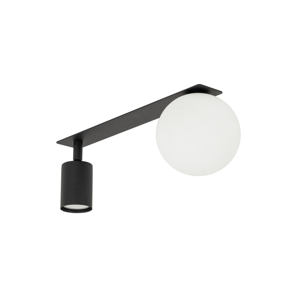 Czarna lampa sufitowa podtynkowa Vox z jednym źródłem światła GU10 oraz jednym G9. Posiada prostą, metalową konstrukcję z okrągłą, białą kloszową kulą oraz cylindrycznym elementem. Ujęcie z boku, na białym tle.