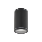 Czarna lampa sufitowa Flare o cylindrycznym kształcie, z pojedynczym gniazdem GU10. Wykonana z matowego materiału, z delikatnym, niebieskim akcentem na krawędzi. Produkt o stopniu ochrony IP44, zawieszony w pozycji pionowej.