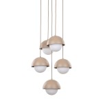 Lampa wisząca Bono 5xG9 w kolorze beżowym z pięcioma okrągłymi kloszami, z metalową górą i mlecznym szkłem. Zawieszona na długich przewodach, tworzy nowoczesny efekt świetlny. Idealna do aranżacji wnętrz.