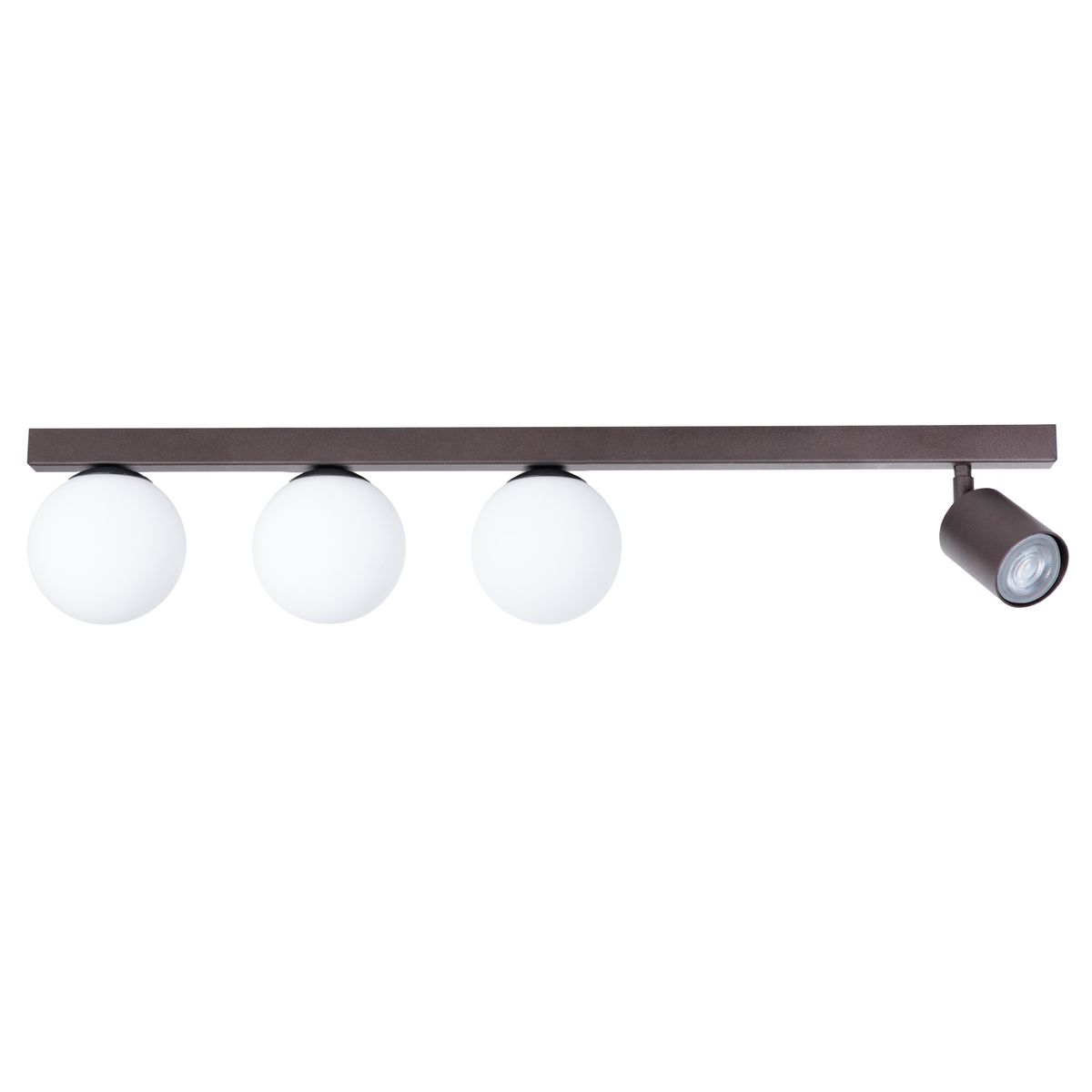 Lampa sufitowa Tavira w brązowym kolorze, wyposażona w trzy okrągłe, białe klosze oraz jeden punktowy reflektor. Ujęcie frontalne, produkt zamontowany na metalowym stelażu.