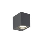 Kinkiet Axis 1xGU10 w kolorze szarym, o prostokątnej formie, zamontowany na suficie. Widoczny otwór na żarówkę, z widocznym detalem w postaci metalowego pierścienia. Wodoodporna konstrukcja IP44, idealna do użytku na zewnątrz.