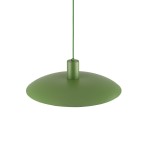 Lampa wisząca Astra w kolorze zielonym, z ceramicznym kloszem w kształcie płaskiego dysku. Posiada pojedynczy uchwyt E27, zawieszona na cienkim przewodzie. Wykończenie matowe, minimalistyczny design, idealna do nowoczesnych wnętrz.