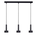 Lampa wisząca Stamp z trzema oprawami GX53, w kolorze czarnym. Zawieszona na prostokątnej podstawie, z długimi przewodami. Nowoczesny design z minimalistycznymi, cylindrycznymi elementami.