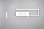 Lampa sufitowa Albany LED o mocy 37W w kolorze białym. Posiada nowoczesny, geometryczny kształt z dwoma prostokątnymi ramkami. Ujęcie frontalne, zamontowana na szarym tle, z centralnym panelem sterującym do pilota.