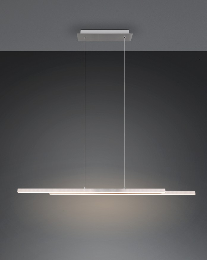 Lampa wisząca Odio w kolorze niklu z dwoma diodami LED o mocy 22W. Produkt ma prostokątny kształt i jest zawieszony na dwóch cienkich linkach. Ujęcie frontalne, na jednolitym tle, ukazuje elegancki design i nowoczesny styl.