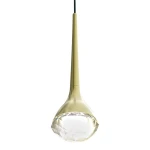 Lampa wisząca LED Crima Old Gold 6W 3000K w kolorze złota satynowego. Smukła konstrukcja z wykończeniem w złocie, zakończona kryształowym kloszem, wisi na cienkim kablu. Idealna do nowoczesnych aranżacji wnętrz.