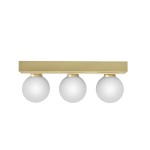 Lampa sufitowa Merino Parette Old Gold z trzema białymi kulistymi kloszami na złotej podstawie. Ujęcie frontalne, pokazujące równą linię i symetrię elementów. Idealna do nowoczesnych wnętrz, z oznaczeniem IP44, co zapewnia odporność na wilgoć.
