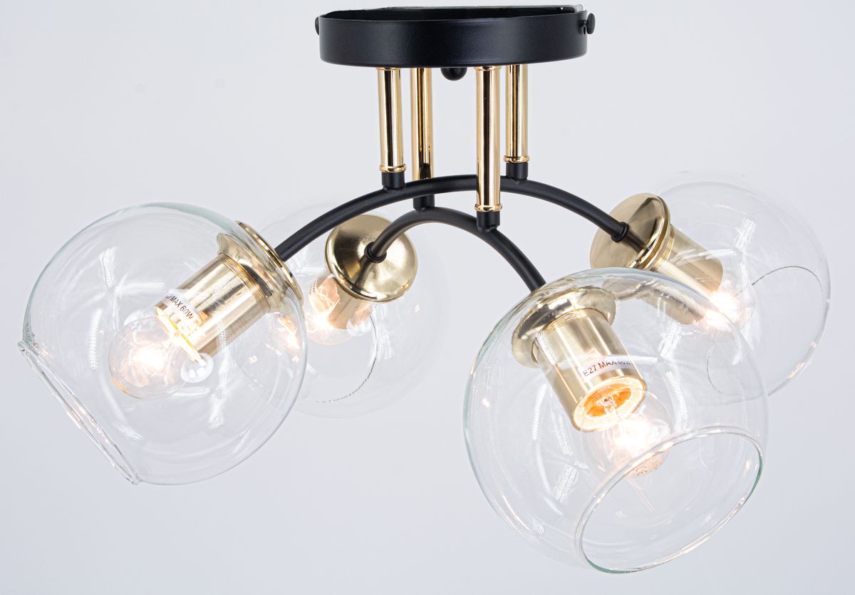 Lampa sufitowa Elba 4xE27 w kolorze czarnym i złotym. Posiada cztery szklane klosze w kształcie kul, montowane na giętych metalowych ramionach. Ujęcie z góry, z widocznymi detalami mocowania i żarówkami. Tło białe, minimalistyczne.