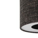 Czarna lampa sufitowa Amarela S z materiałowym kloszem w melanżowym wzorze, z widocznym otworem na żarówkę E27. Ujęcie z boku, ukazujące teksturę tkaniny oraz wnętrze klosza.