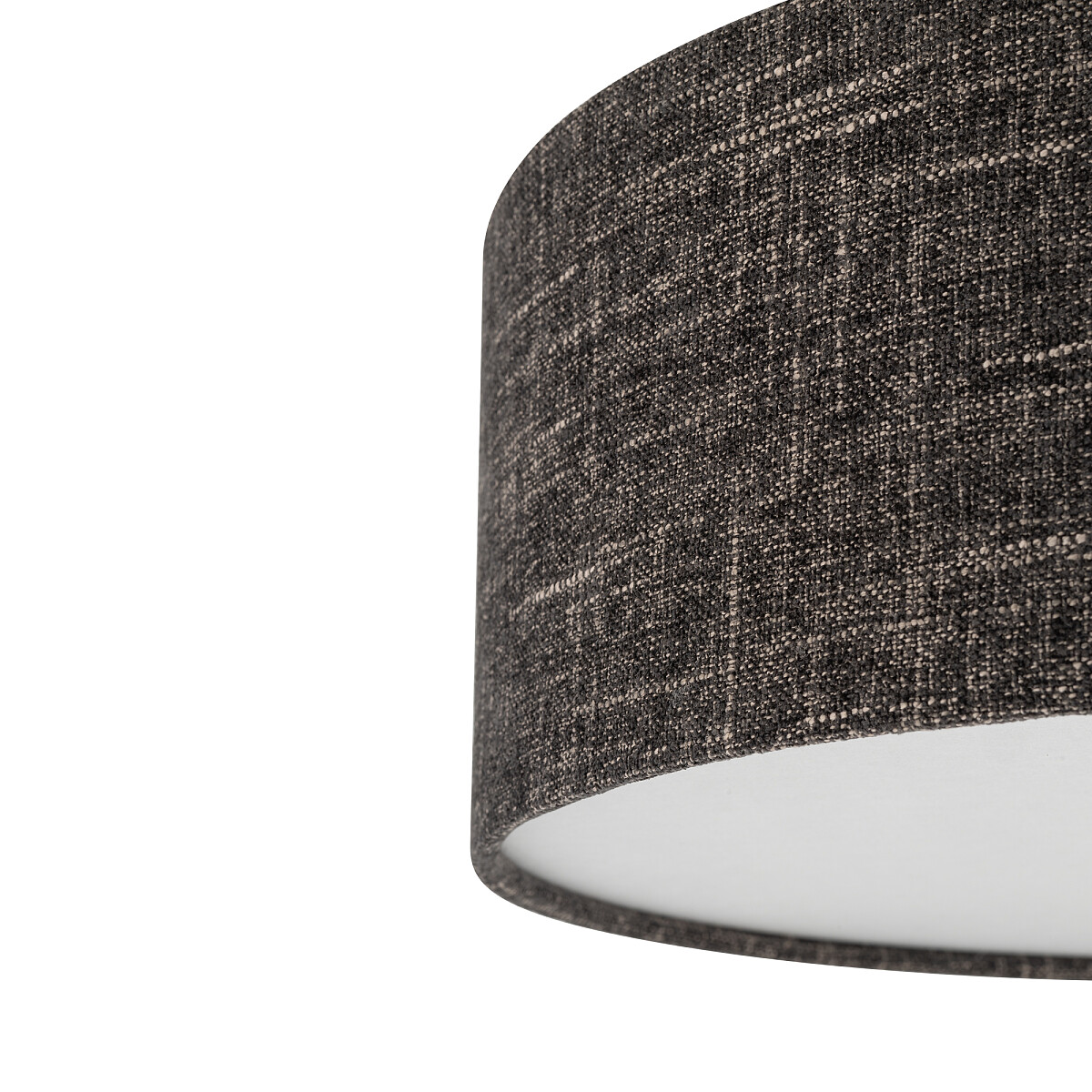 Lampa wisząca Amarela L z oprawą w czarnym melanżu, wykonana z materiału tekstylnego. Kształt cylindryczny, z białym wnętrzem. Widoczny element mocujący. Idealna do nowoczesnych wnętrz.
