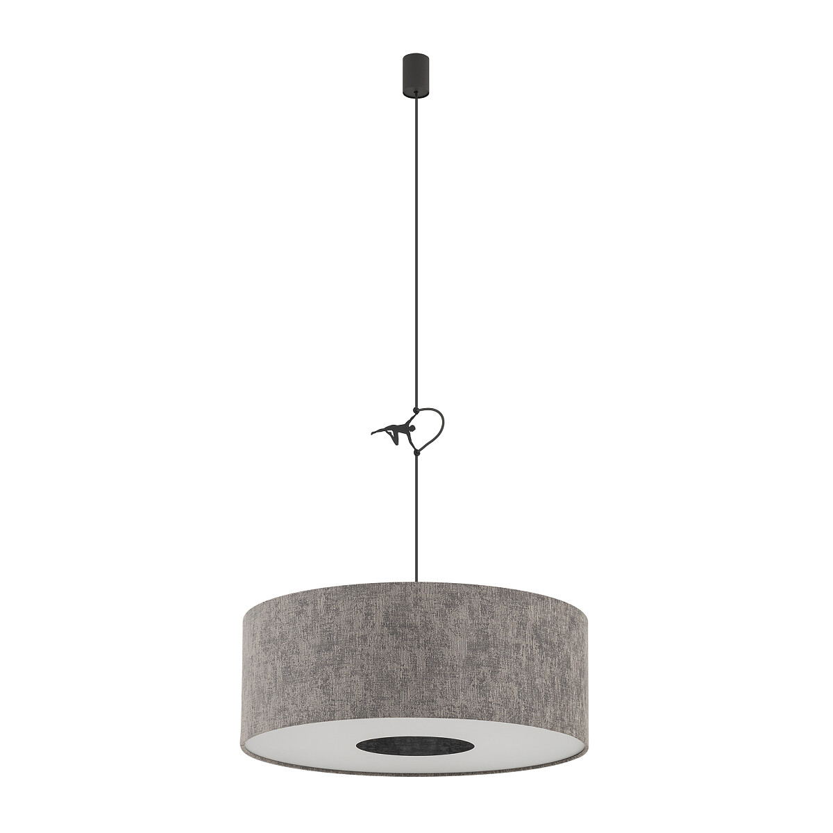 Lampa wisząca Lago M w kolorze szarym, z okrągłym abażurem z tkaniny, zawieszona na czarnym przewodzie. Posiada miejsce na jedną żarówkę E27. Widoczny metalowy uchwyt mocujący. Tło białe, co podkreśla elegancki design lampy.