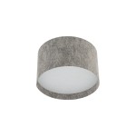 Lampa sufitowa Lago S w kolorze szarym, o okrągłym kształcie, z materiałowym kloszem. Ujęcie frontalne, wyeksponowana górna część lampy. Wnętrze klosza białe, przeznaczona na żarówkę E27. Prosta, minimalistyczna forma, idealna do nowoczesnych wnętrz.