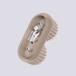 Lampa sufitowa Aura w kolorze taupe z dwoma gniazdami GX53. Owalny kształt z wyraźnymi żłobieniami po bokach, widoczne elementy montażowe oraz okablowanie wewnętrzne. Produkt w ujęciu z góry, prezentujący detale konstrukcji.