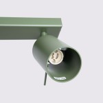 Lampa sufitowa w kolorze oliwkowym z sześcioma oprawami na żarówki GU10. Ujęcie z góry, pokazujące metalowy klosz i mocowanie. Prosta konstrukcja, matowa faktura, idealna do nowoczesnych wnętrz.