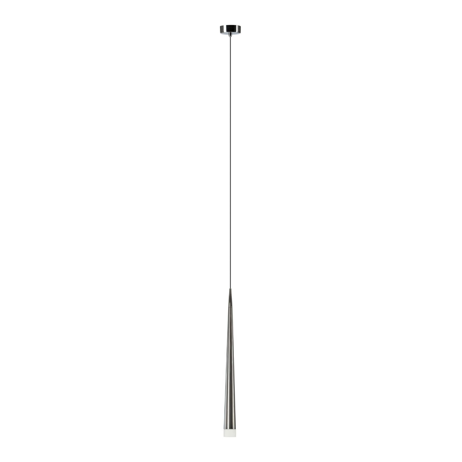 Lampa wisząca Stylo 1-punktowa w kolorze chromowanym, o smukłym, stożkowym kształcie. Zawieszona na cienkim przewodzie, z okrągłym mocowaniem sufitowym. Prosty design, idealna do nowoczesnych wnętrz. Tło białe, co podkreśla jej elegancję.