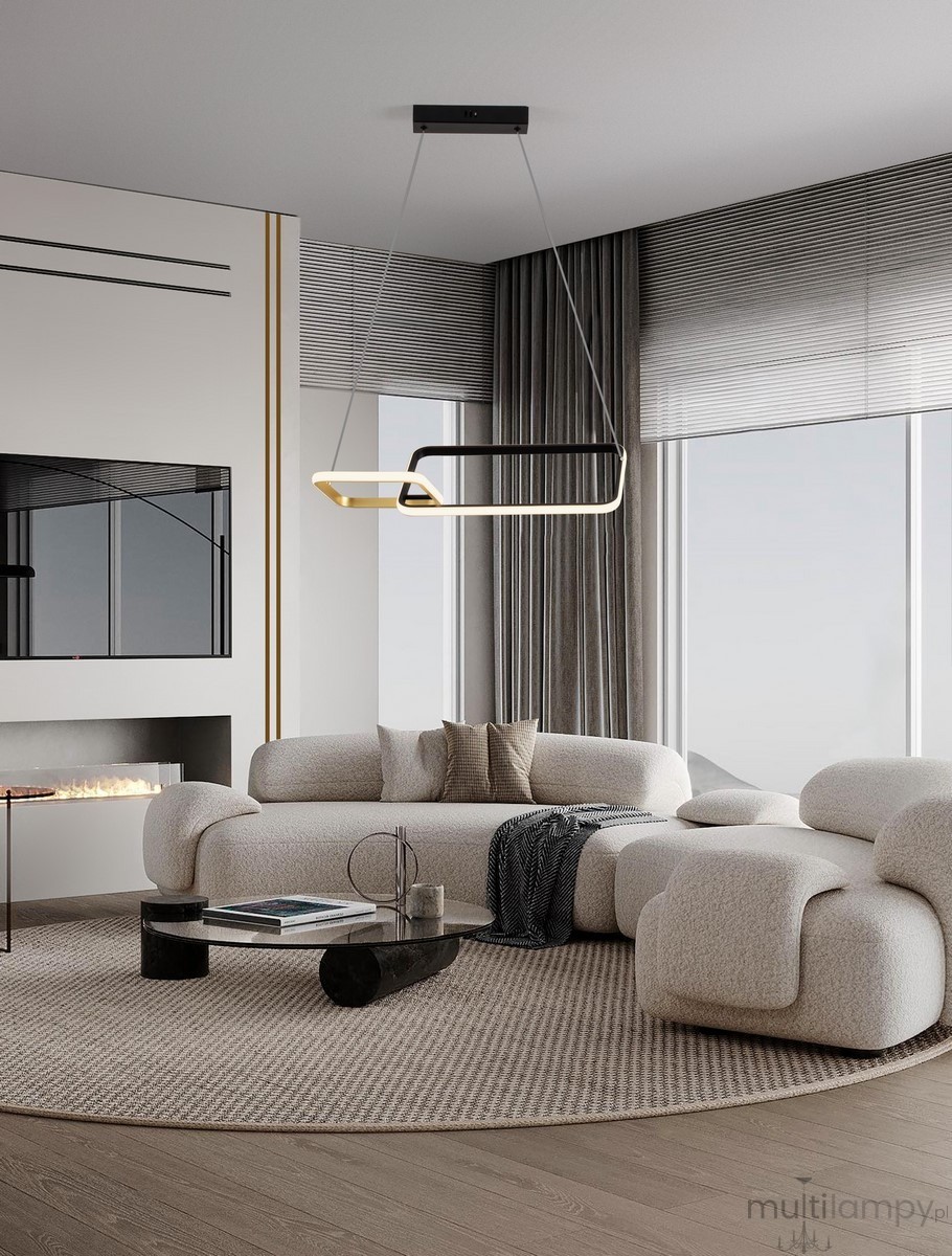Czarna lampa wisząca Chulumani 2xLED 36W w nowoczesnym kształcie, zawieszona na cienkich linkach. W tle nowoczesny salon z jasnymi zasłonami i okrągłym dywanem. Lampa podkreśla minimalistyczny styl aranżacji.