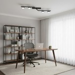 Lampa sufitowa Skan czarna z 4 punktami świetlnymi GX53, zamontowana na suficie, o nowoczesnym, minimalistycznym designie. Widoczna w jasnym pomieszczeniu z biurkiem, krzesłem i regałem w tle.