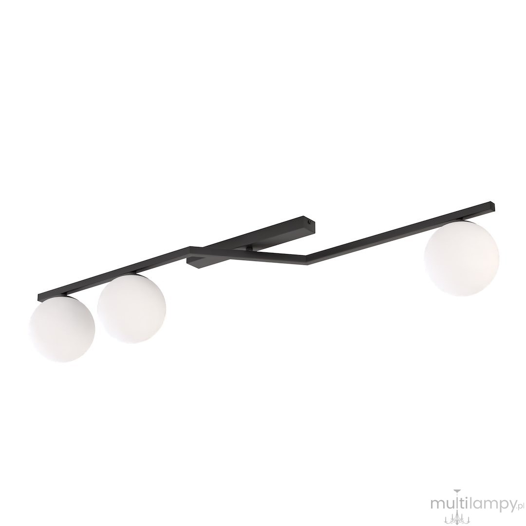 Lampa sufitowa Naton 3xE14 w kolorze czarnym z opalowymi kloszami. Konstrukcja z trzema okrągłymi kloszami, zamontowana na prostokątnej podstawie. Ujęcie z boku, ukazujące elegancki, nowoczesny design lampy.