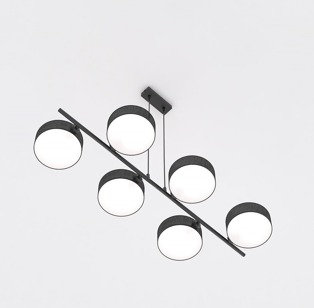 Lampa wisząca Drumz w kolorze czarnym z sześcioma okrągłymi kloszami E14, zawieszona na poziomej rurze. Klosze mają matową powierzchnię, a całość zamontowana jest na prostokątnej podstawie sufitowej.