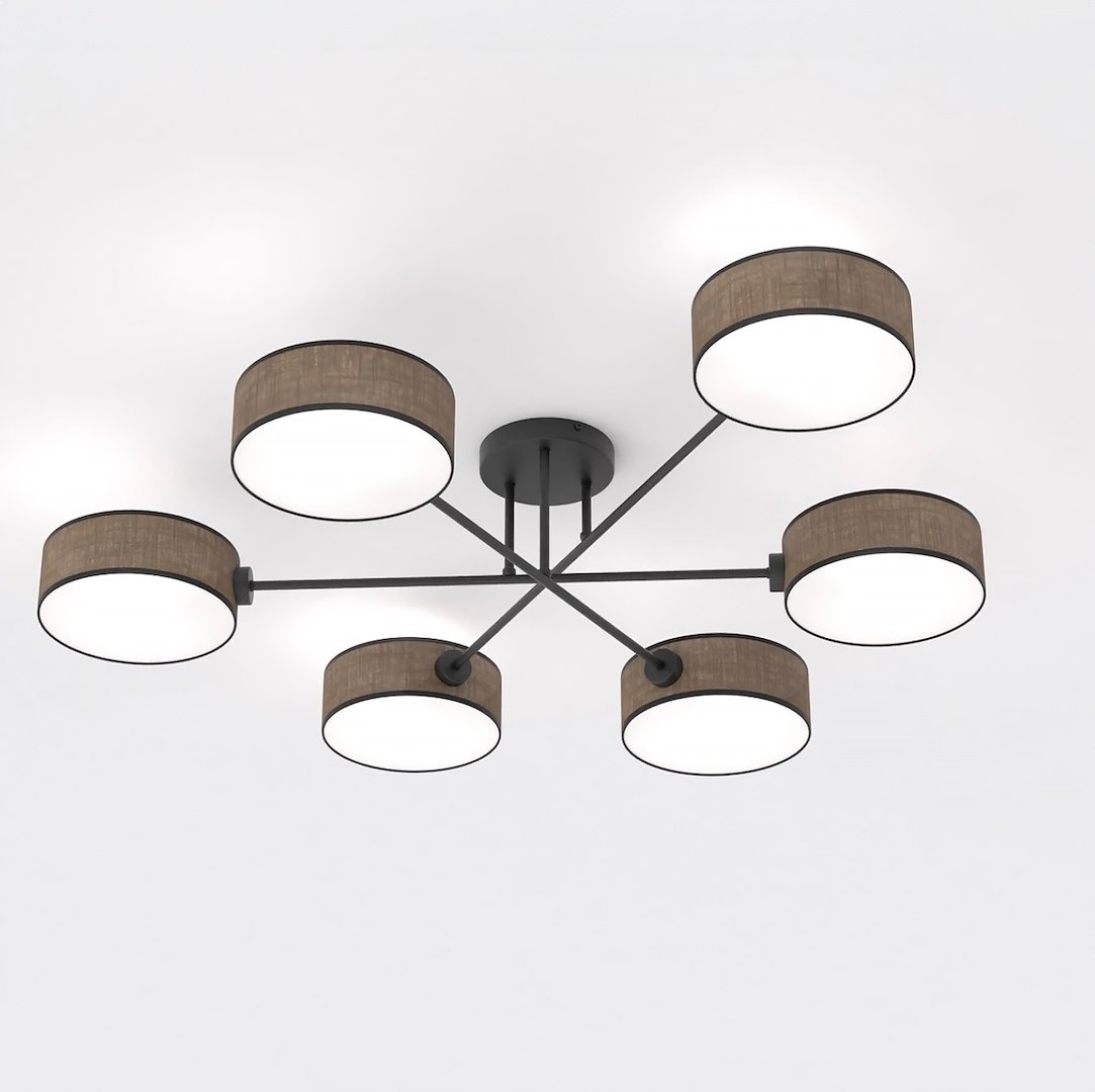 Brązowa lampa sufitowa Maga z sześcioma kloszami E14, umieszczona w centralnym punkcie, z kloszami w formie cylindrów z białym wnętrzem. Metalowa konstrukcja z regulowanymi ramionami, pod kątem, na jasnym tle.