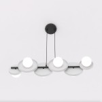 Lampa wisząca Model 1489/6 w kolorze czarnym i szarym, z sześcioma okrągłymi źródłami światła na płaskich talerzach. Ujęcie z góry, zawieszona na dwóch cienkich linkach, montowana do sufitu. Prosty, nowoczesny design.