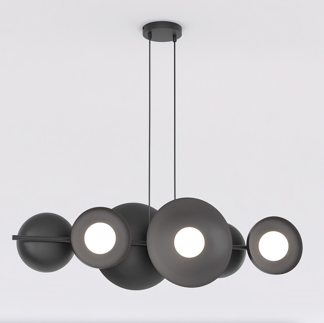 Lampa wisząca Volum w kolorze czarnym, z sześcioma okrągłymi kloszami, zawieszona na dwóch cienkich linkach. Klosze mają matową powierzchnię i wbudowane źródła światła G9, tworząc nowoczesny design. Montaż sufitowy, widok z dołu.