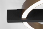 Czarna lampa wisząca Metis z elementami złotymi, z pojedynczym źródłem światła LED 24W. Widoczny detal łączenia matowej podstawy z okrągłym, podświetlanym elementem. Kąt ujęcia z góry, ukazujący nowoczesny design i estetykę lampy.
