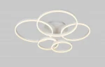 Lampa sufitowa Ravello z pięcioma okrągłymi pierścieniami LED w białym kolorze, zamontowana na okrągłej podstawie. Produkt widoczny z góry, z delikatnym podświetleniem.