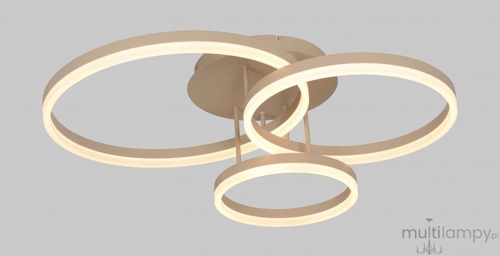 Lampa sufitowa Ravello 3xLED 48W w kolorze piaskowym, składająca się z trzech okrągłych pierścieni o różnych średnicach. Ujęcie z dołu, ukazujące efektowną konstrukcję i rozproszone światło. Montowana na suficie.