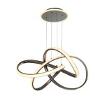 Lampa wisząca Bandol w kolorze czarnym i chromowanym z jedną diodą LED o mocy 56W. Produkt ma nowoczesny design z trzema okręgami, zawieszony na cienkich linkach, z okrągłym, płaskim mocowaniem na suficie.