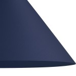 Granatowy kinkiet Capital z kloszem w kształcie stożka, wykonany z matowego materiału. Ujęcie z boku, pokazujące górną część klosza. Produkt przeznaczony do żarówki GX53, idealny do nowoczesnych wnętrz.