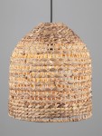 Lampa wisząca Guardia z materiału hiacynt wodny, w kształcie klosza, z przeplataną strukturą w odcieniach naturalnego brązu. Zawieszona na czarnym przewodzie, idealna do oświetlenia wnętrz.