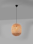 Lampa wisząca Guardia 1xE27 w kolorze czarnym z materiału hiacynt wodny, o okrągłym kształcie i teksturowanej powierzchni. Zawieszona na czarnym przewodzie, z metalowym mocowaniem sufitowym. Idealna do nowoczesnych wnętrz.