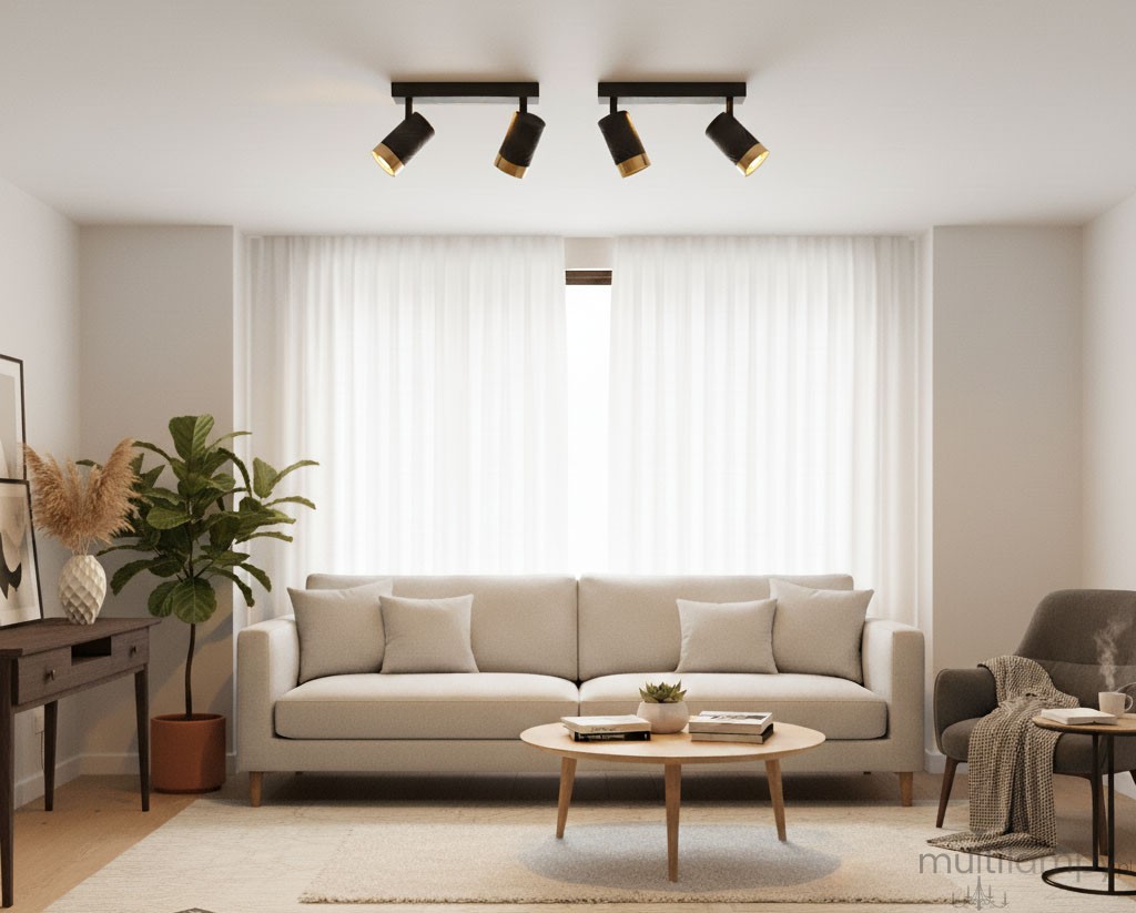 Lampa sufitowa Arras w kolorze czarnym z złotymi detalami, z dwoma reflektorami GU10, zamontowana na suficie. Oświetlenie skierowane w dół, w nowoczesnym wnętrzu z jasnymi zasłonami i minimalistycznymi meblami.