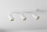 Lampa sufitowa Nicea z trzema reflektorami GU10 w kolorze białym z złotymi detalami. Reflektory mają cylindryczny kształt i są zamontowane na prostokątnej podstawie. Produkt widoczny z góry, na jednolitym tle.