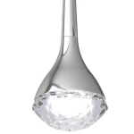 Lampa wisząca Crima Cromo LED w kształcie kropli z chromowanym wykończeniem. Szklany klosz z wieloma szlifami, emitujący światło, zawieszony na cienkim, prostym przewodzie. Idealna do nowoczesnych wnętrz.