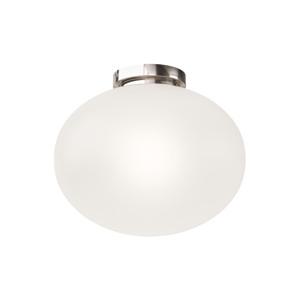 Lampa sufitowa Palla D30 z chromowanym mocowaniem, wykonana z białego matowego szkła w kształcie kuli. Zawiera jedno gniazdo E27. Ujęcie frontalne, produkt zamontowany na suficie, w prostym tle.