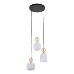 Lampa wisząca Sophia w kolorze białym z trzema kloszami, zawieszona na czarnych przewodach. Klosze mają różne kształty: okrągły, kulisty i cylindryczny, z detalami w złotym kolorze. Idealna do nowoczesnych wnętrz.
