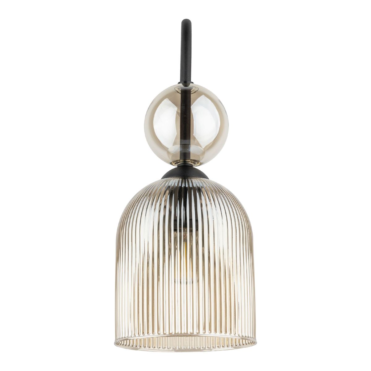 Kinkiet Sophia 1xE14 w kolorze bursztynowym, z metalowym mocowaniem, posiada szklany klosz w pionowe prążki. Lampka ma okrągłą, przezroczystą górę, zawieszoną na czarnym przewodzie, prezentując elegancki, nowoczesny design.