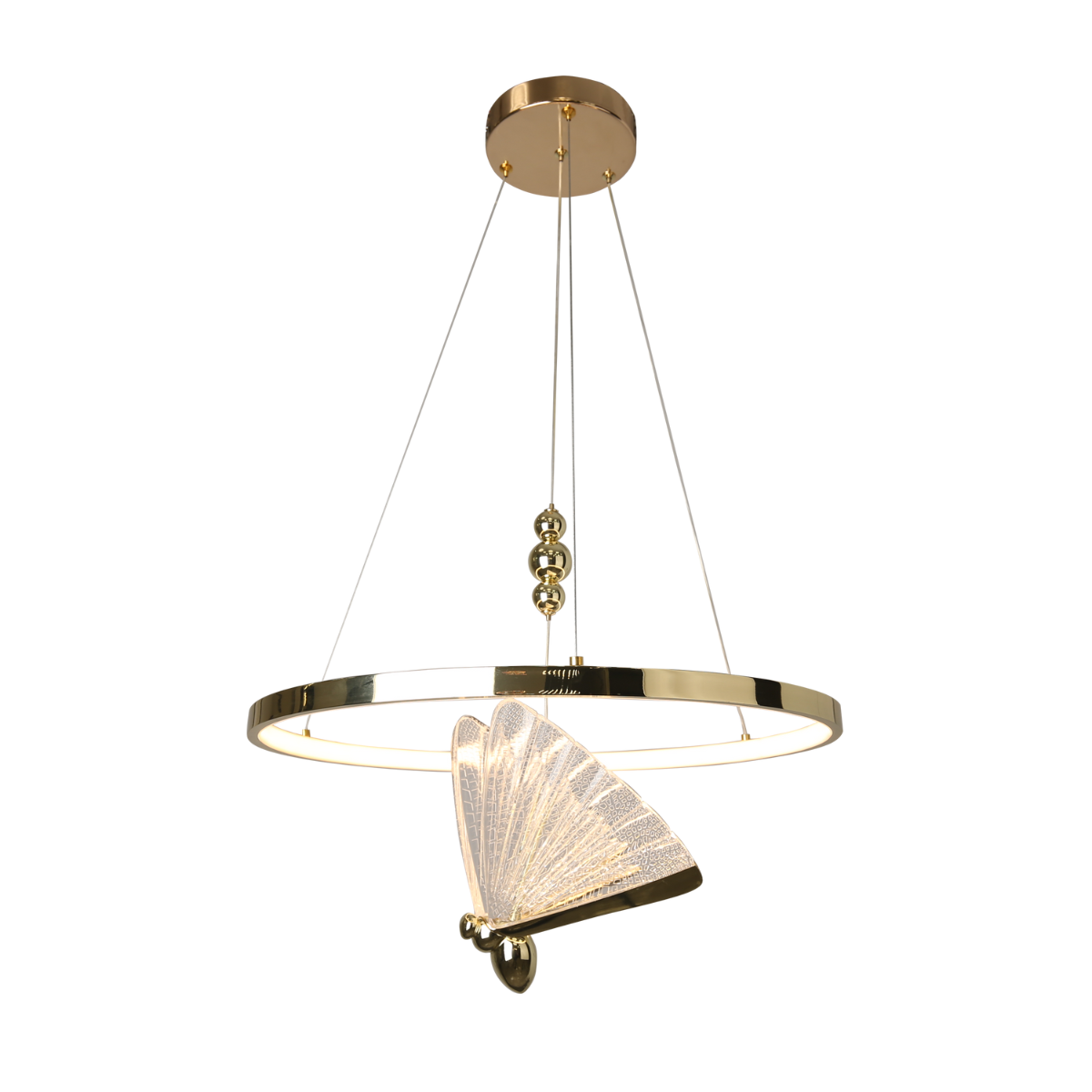 Lampa wisząca Marissa Ring w kolorze złotym, z dwoma źródłami LED o mocy 33W. Okrągła konstrukcja z metalowego pierścienia i dekoracyjnym, teksturowanym kloszem w kształcie wachlarza. Zawieszona na cienkich linkach, z ozdobnymi kulkami.