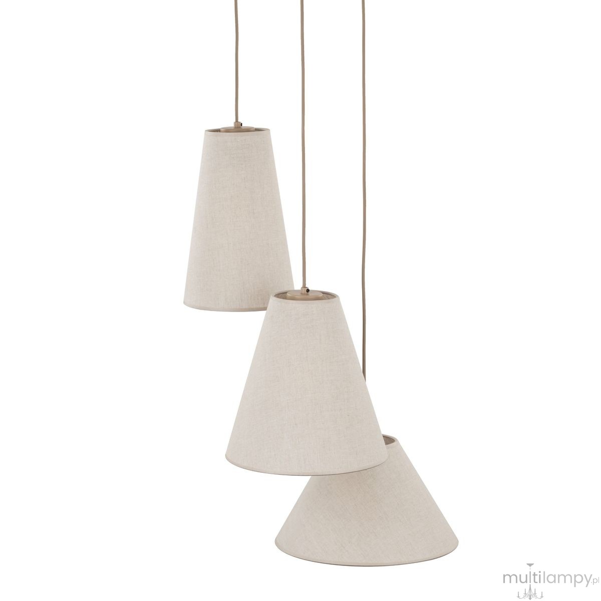 Lampa wisząca Coena Sabia w kolorze beżowym z trzema kloszami w kształcie stożka, zawieszona na cienkich przewodach. Klosze wykonane z materiału tekstylnego, z widocznym drewnianym wykończeniem u góry. Elegancki design, idealna do nowoczesnych wnętrz.