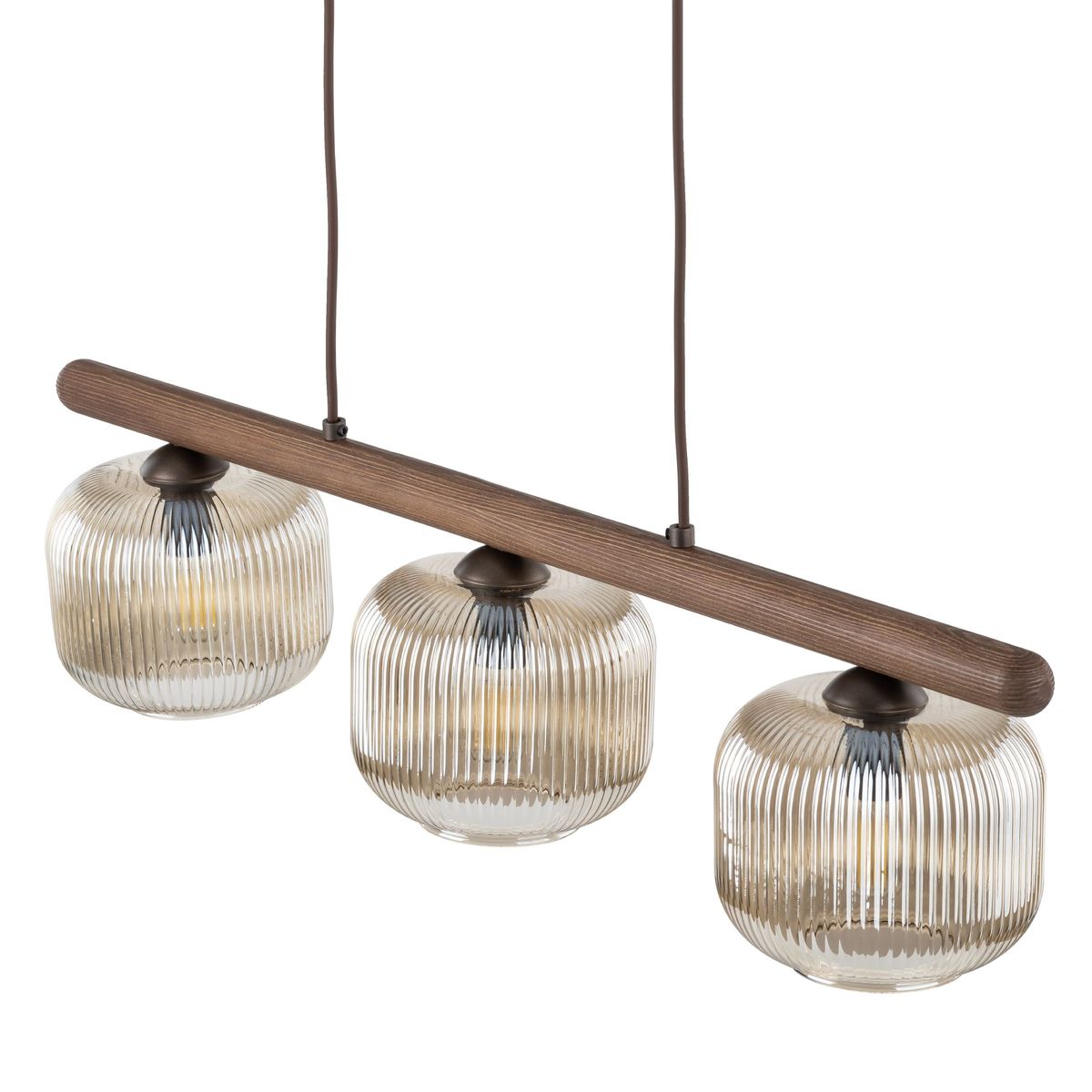 Lampa wisząca Salvia Brown z trzema kloszami E14, w brązowym kolorze. Klosze mają teksturowaną, przezroczystą powierzchnię, zawieszone na drewnianym stelażu. Ujęcie z góry, ukazujące całą konstrukcję i detale kloszy.