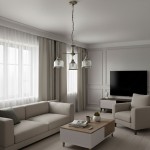 Lampa wisząca Bistro II, 3-punktowa, w kolorze antycznego mosiądzu, z trzema szklanymi kloszami, zawieszona na łańcuchu w nowoczesnym salonie z jasnymi zasłonami, przy sofie i stoliku kawowym. Tło proste, z telewizorem na ścianie.