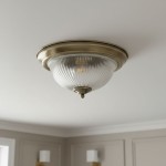 Lampa sufitowa American Diner IP44, 2-punktowa, w kolorze antycznego mosiądzu. Szklany klosz z drobnym żłobieniem, okrągły kształt, zamontowana na suficie. Idealna do wnętrz w stylu retro.