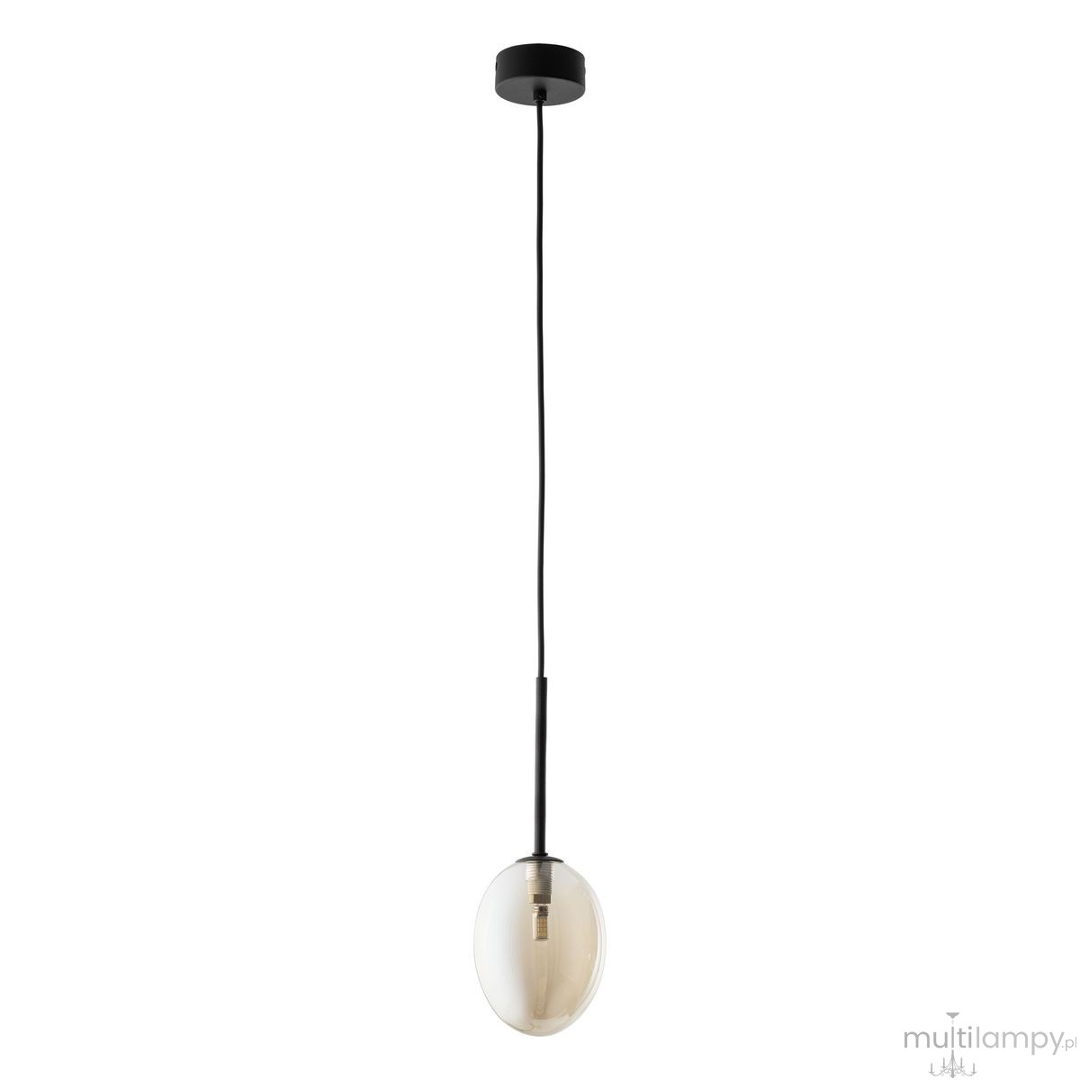 Lampa wisząca Pearl Cognac z czarnym metalowym wykończeniem, zawieszona na cienkim kablu. Szklana kula w bursztynowym kolorze z widocznym gniazdem na żarówkę G9. Prosty, elegancki design, idealna do nowoczesnych wnętrz.
