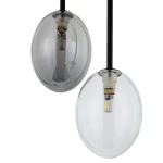 Lampa wisząca Pearl Mix w kolorze czarnym z pięcioma kloszami w multikolorze. Klosze w kształcie owalu, wykonane z przezroczystego i szarego materiału, zawieszone na czarnym przewodzie. Widoczna oprawka G9 z żarówką LED.